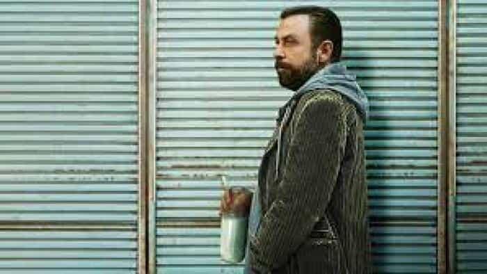 نقد و بررسی فیلم ده روز از یک مرد خوب گذشت (2023) | چیبینو