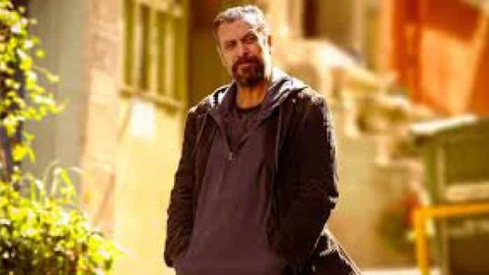 نقد و بررسی فیلم ده روز از یک مرد خوب گذشت (2023) | چیبینو